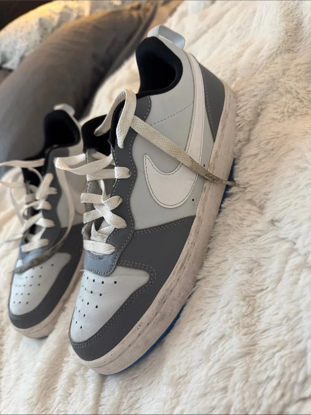 Nike Kids' Gray and Black Athletic Shoes - 7y